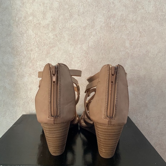 Alexis Harrison wedges, never worn US 6 (fits 6.5) - Picture 3 of 4